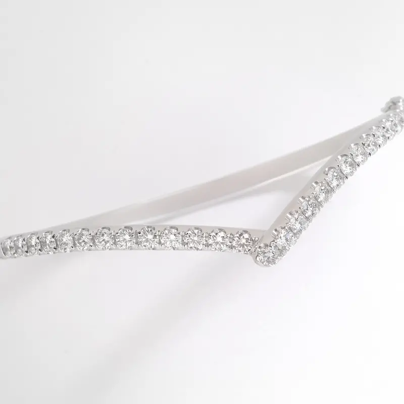 Elara Round Diamond Bangle