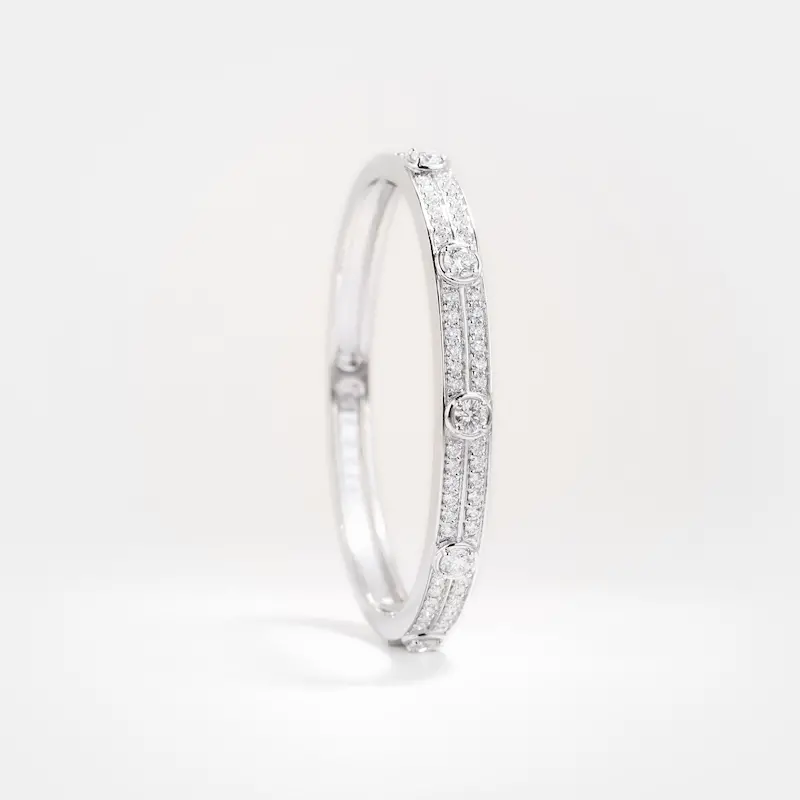 Elara Round Diamond Bold Bangle