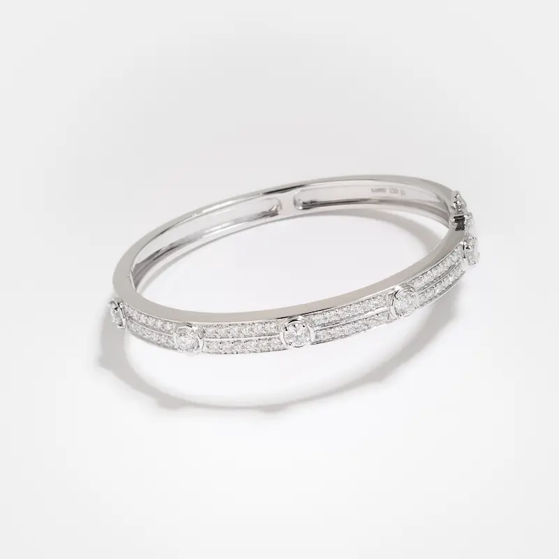 Elara Round Diamond Bold Bangle