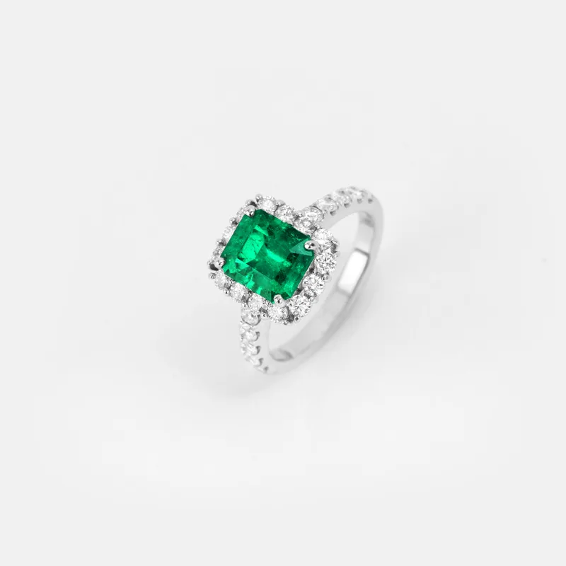 Vespera Octogan Emerald Diamond Ring