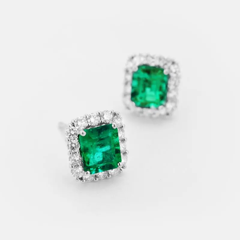 vespera-octogan-emerald-halo-diamond-stud-earrings-EA0000673-38_3-jpg Vespera Octogan Emerald Halo Diamond Stud Earrings