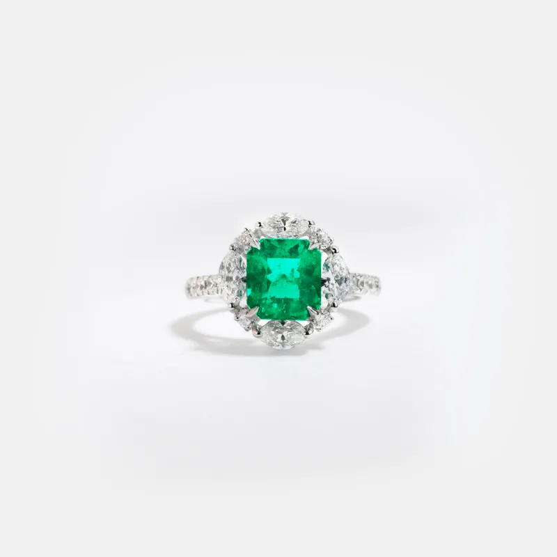 Vespera Octogan Emerald Marquise Cut Diamond Pave Ring