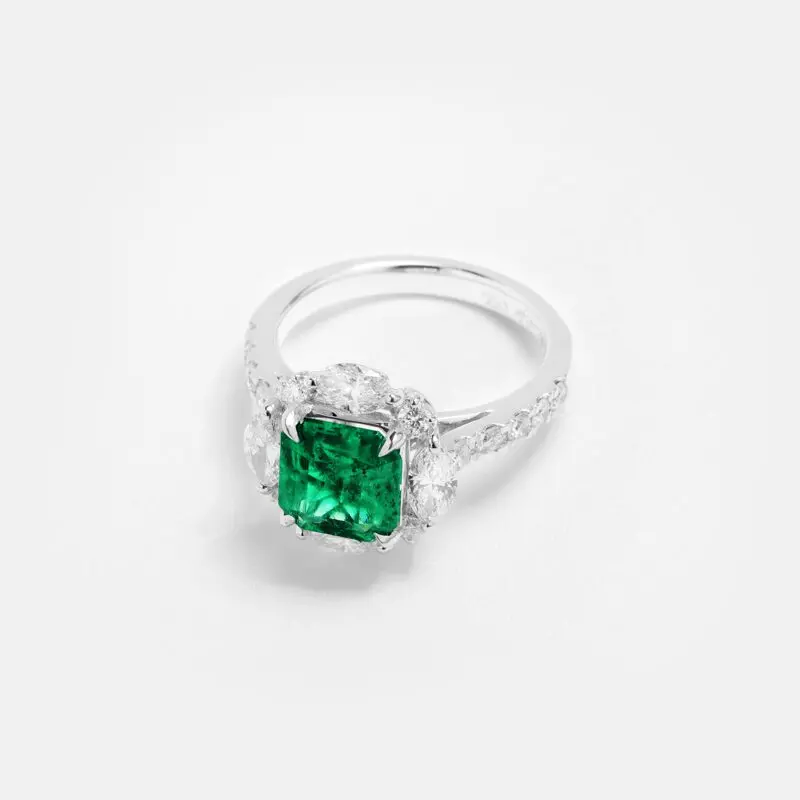 Vespera Octogan Emerald Marquise Cut Diamond Pave Ring