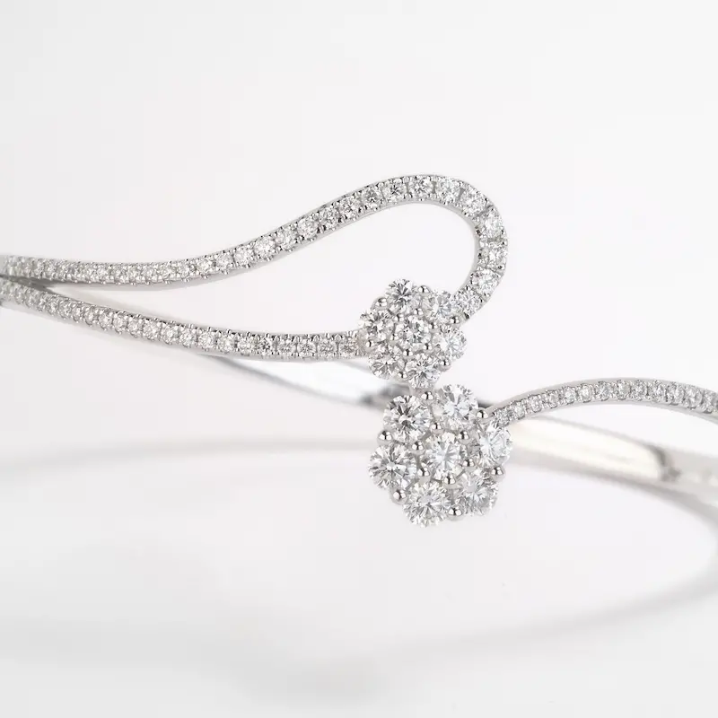 Vespera Round Diamond Bloom Bangle