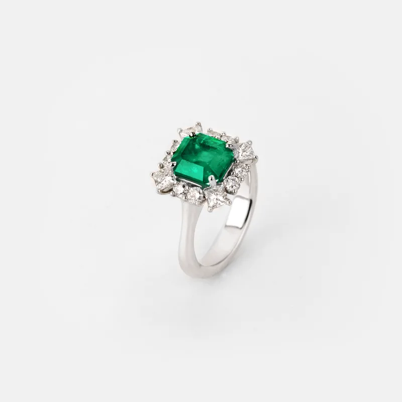 Vespera Princess Cut Emerald Diamond Ring