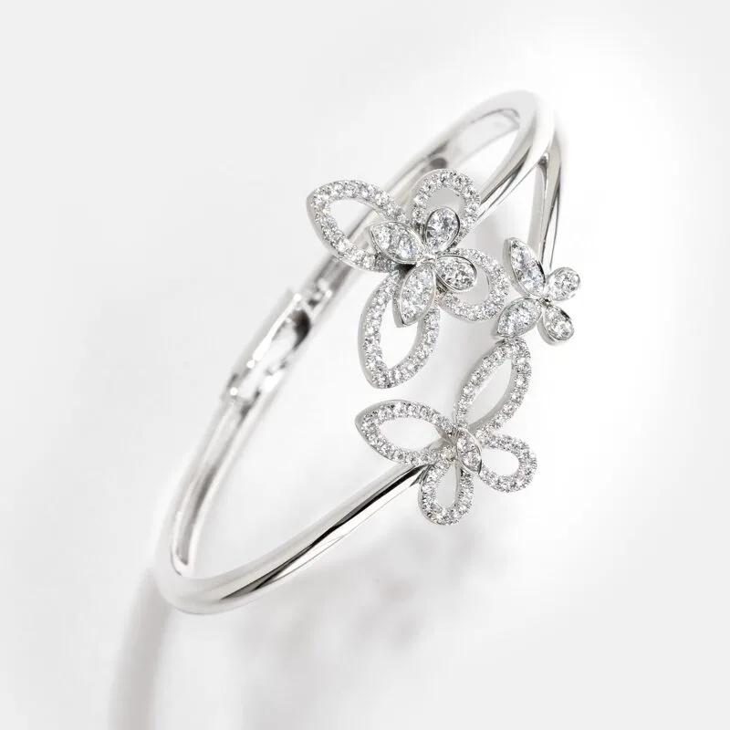 Zinnia Trio Round Diamond Bangle