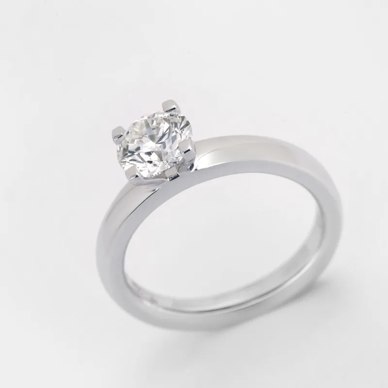 Solitare Aary Premium Round Diamond Four Prong Ring