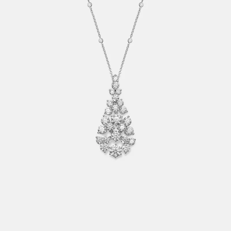 Lazare Classique Marvel of Beauty Pendant