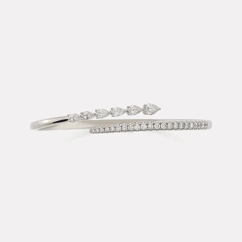 Elara Pear Shaped Round Shaped Diamond Bangle